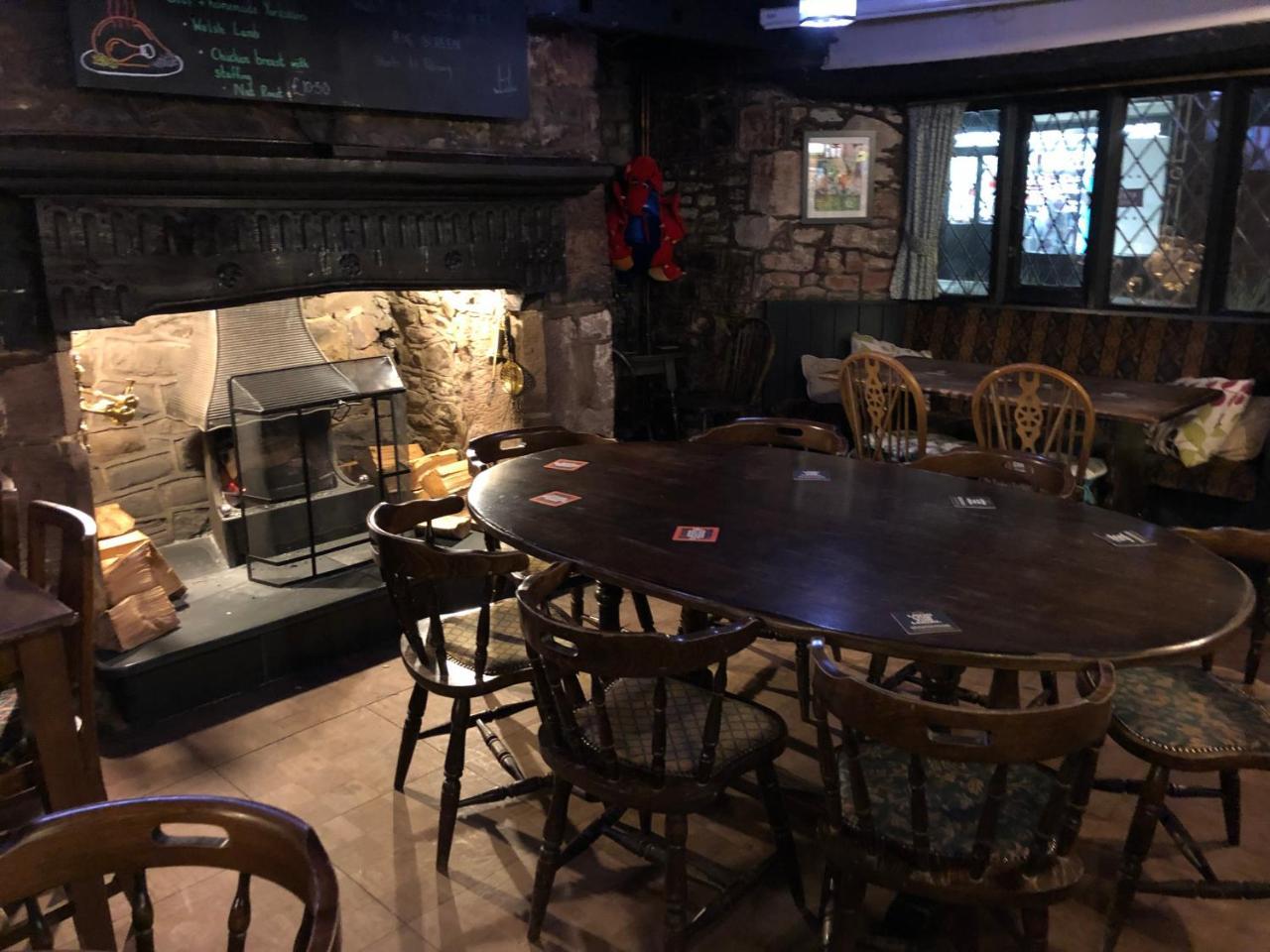 The Crosskeys Inn Usk Luaran gambar
